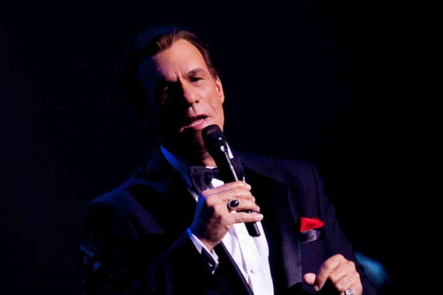 Robert Davi sings Frank Sinatra